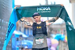 BIB: 140
                            <button type="button" onclick="openModal(24883653)" class="btn btn-primary btn-sm float-right btn-popup" data-toggle="modal" data-target=".modal-high-quality">
                        <i class="fas fa-shopping-cart"></i> Add to Cart
                    </button>
                                            <button type="button" onclick="isThisMe(24883653, true)" class="btn btn-success btn-sm float-right btn-popup btn-isme hidden" data-toggle="tooltip" data-placement="bottom" title="นี่คือรูปของคุณใช่ไหม คลิกที่นี่เพื่อเอาเข้าอัลบั้ม">
                        <i class="fas fa-plus"></i> Add to album
                    </button>
                    <button type="button" onclick="isThisMe(24883653, false)" class="btn btn-warning btn-sm float-right btn-popup btn-isnotme hidden">
                        <i class="fas fa-ban"></i> Remove from album
                    </button>